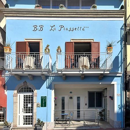 ジャルディーニ・ナクソス La Piazzetta Bed & Breakfast エクステリア 写真