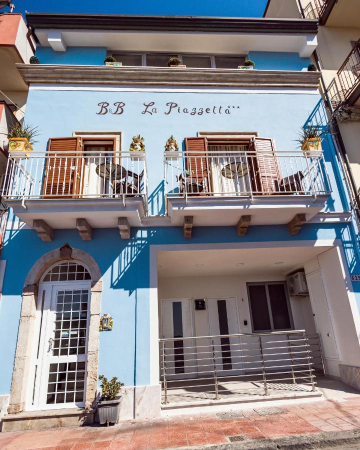 ジャルディーニ・ナクソス La Piazzetta Bed & Breakfast エクステリア 写真