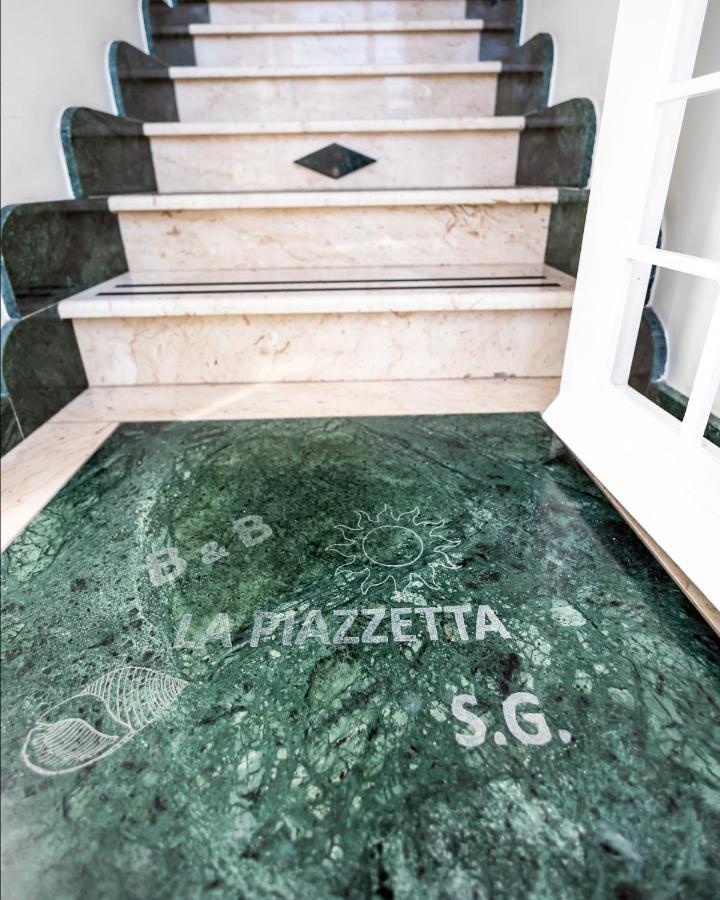 ジャルディーニ・ナクソス La Piazzetta Bed & Breakfast エクステリア 写真