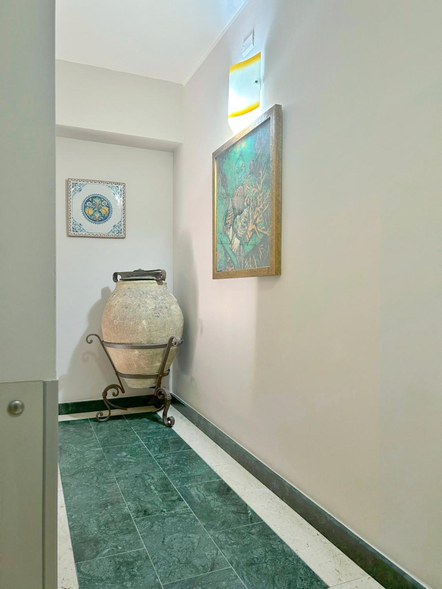 ジャルディーニ・ナクソス La Piazzetta Bed & Breakfast エクステリア 写真